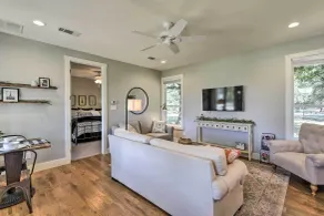 12 Mi to Tcu: Fort Worth Cottage w/ Farmland Views - Interiør