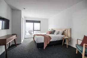 Change Overnight - Room