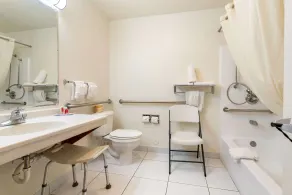 Econo Lodge Pueblo North - Salle de bain