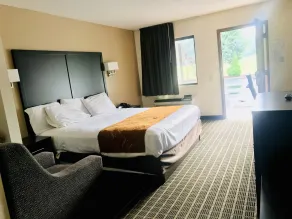 Baymont by Wyndham Acworth - Room