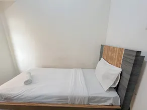 Simple 2Br Apartment At Tamansari Panoramic - Chambre
