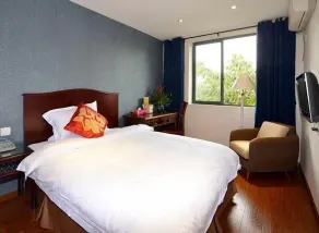 Wenjun Courtyard Hotel Chengdu ,English-Speaking , Pick-up Service ,Laundry Service , Local Tours - Room