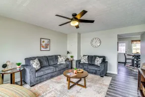 Inviting Bowling Green Escape w/ Smart Tvs! - Intérieur