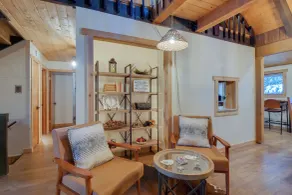Riverside Colorado Cabin w/ Deck & Hot Tub - Interiör