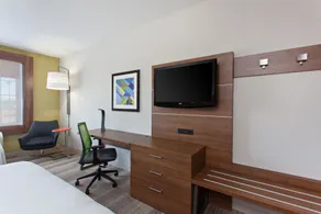 Holiday Inn Express & Suites Corona by IHG - Chambre