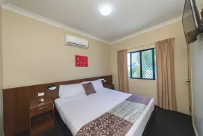 Rocky Resort Motor Inn - Room
