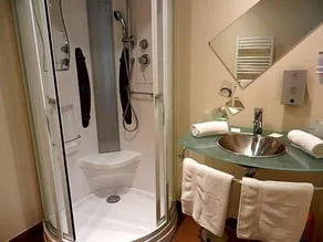 L'HÔTEL de CHARTRES - Badezimmer