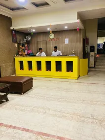 Hotel Ashoka International - Lobby