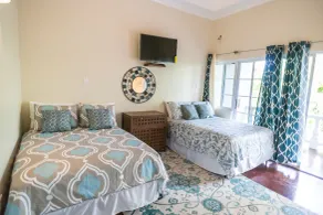 Blue Paloma Bed & Breakfast - Room