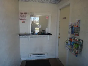 Budget Motor Inn- Mahopac - Vestíbulo