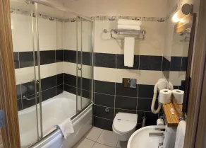 Hotel Almina Park - Badezimmer