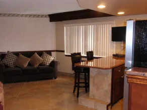 Chalet Inn & Suites - Chambre