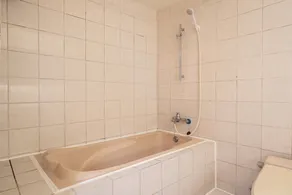 Hamilton Hotel - Bathroom