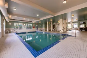 Holiday Inn Express Golden-Kicking Horse by IHG - Basseng