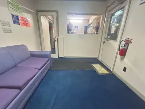 Big 12 Motel Broken Bow NE - Lobby