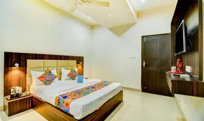 Fabhotel Solitaire Inn - Room