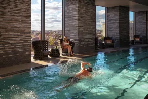 Four Seasons Hotel One Dalton Street, Boston - Piscine