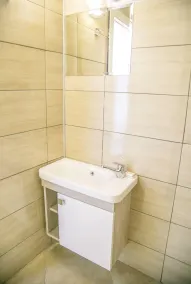 varol hotel içmeler - Badezimmer