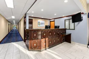 Merriam Park Inn - Lobby