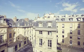 Grand Hôtel Du Palais Royal - View from room