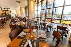 Cullinan Hplus Premium - Restaurant