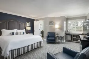 Candle Light Inn - Room