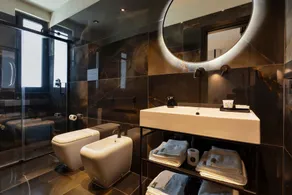 Etrus - Boutique Room & Rooftop - Bathroom