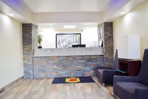 Super 8 by Wyndham Raleigh Downtown - Reception