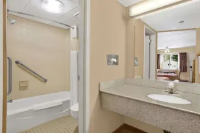 Days Inn by Wyndham Harrisburg North - Chambre