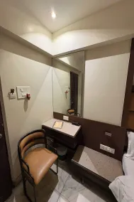 Pravasi Residency - Vue de la chambre