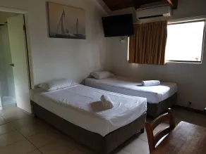 Airlie Beach Apartments - Habitación
