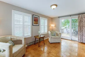 Large Deck & Yard w/ a View! Family Home Near DC - Intérieur