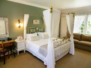 Tsitsikamma Village Inn - Habitación