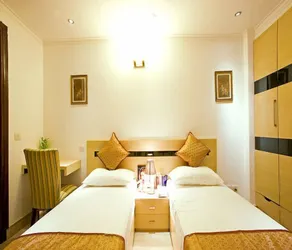 Evergreen Suites Defence Colony - Room