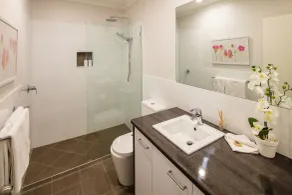 City Terraces Cairns - Bagno
