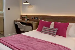 Best Western Plus Delmere Hotel - Room