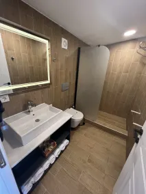 Ekoterra - Bathroom