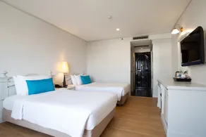 CH Hotel - Chambre
