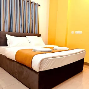 Hotel Aradhya Inn Deralakatte - Room