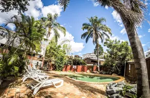 Somewhere To Stay Backpackers - Pool
