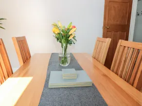 Faran House - Dining