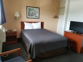 Studio 6 Extended Stay - Jacksonville, FL - South - Room