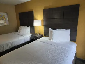 Days Inn by Wyndham Charlotte Northlake - Rom