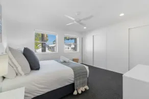 Noosa Entrance Waterfront Resort - Room
