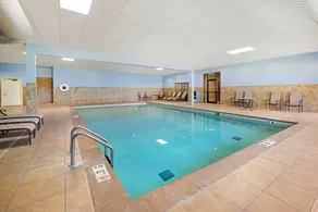 Best Western Plus Mid Nebraska Inn & Suites - Piscine