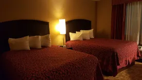 Days Inn by Wyndham Central City - Chambre