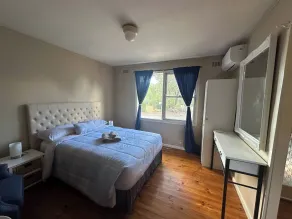 Locum Welcome Home - Close to Canberra Hospital - Zimmer