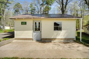 Convenient Cabin w/ Access to 3 Boat Docks! - Innenbereich