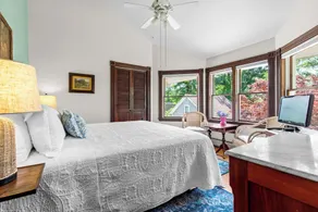 Inn at the Oaks - Room