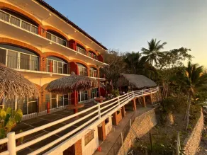 Traditional Sierra Leon Oceanfront Rooms - Adults Only - Zimmer